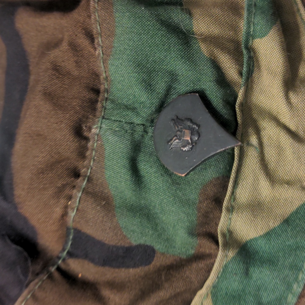 Army Bundle Hats Patches Pin Etc - image 4
